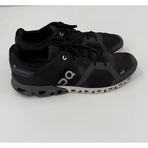 Men's On Cloud  running shoes in a black and asphalt color Size 9
